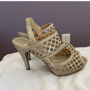 IMPO high heels pumps